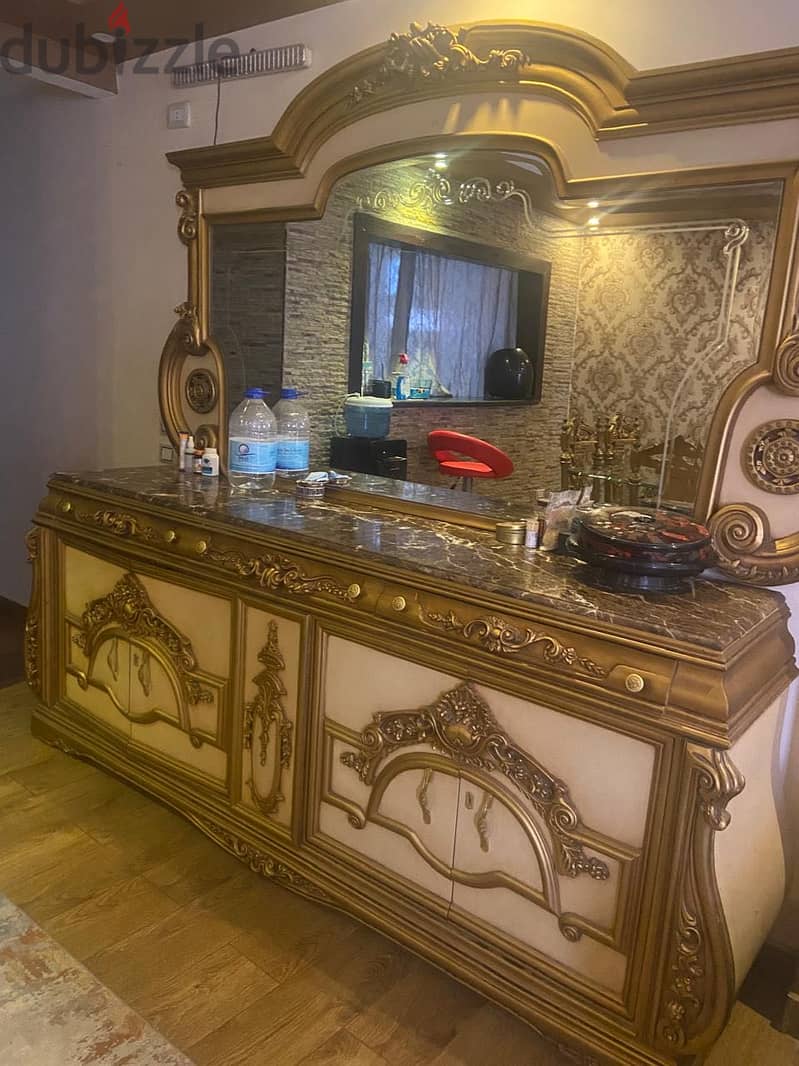 Sofra and buffet 2
