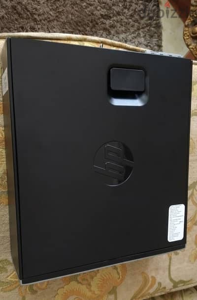 جهاز  hp للبيع بسعر ممتاز و حاله ممتازه  معاه شاشه معاه كل مشتملاته