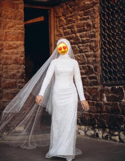 فستان فرح للبيع