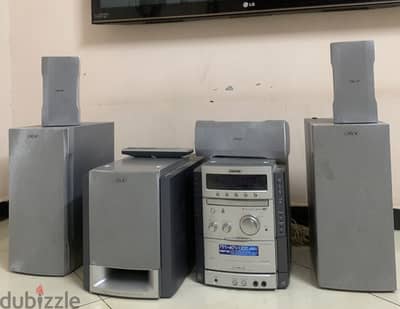 للبيع: سيستم صوتي منزلي متكامل (Sony Home Theater System)