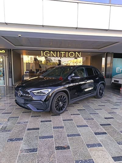 Mercedes-Benz GLA 200 AMG 2022