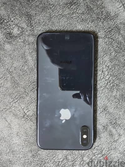 ايفون xs
