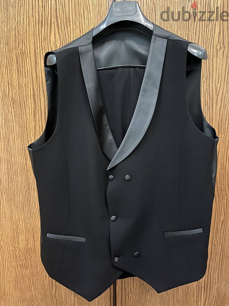 Black Tuxedo 1