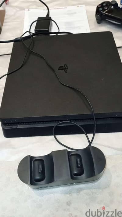 Playstation 4 slim