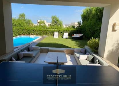 Chalet for sale by the sea finished with air conditioning and kitchen in the North Coast of the Emirates. A great investment opportunity.