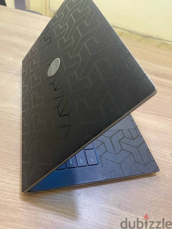 Dell 5560 4