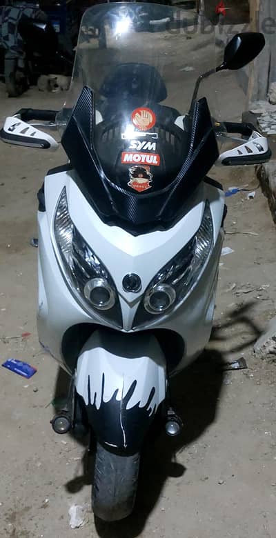 اسكوتر maxsym 400i  حالة بسم لله مشاء الله