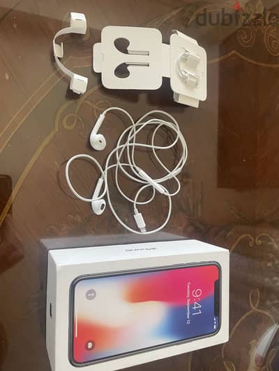 Original Apple Earphones ( Lightning )