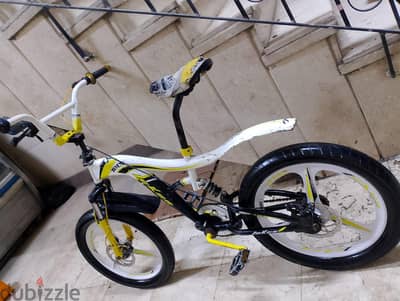 عجله bmx زيرو سبب البيع هجيب اصغر