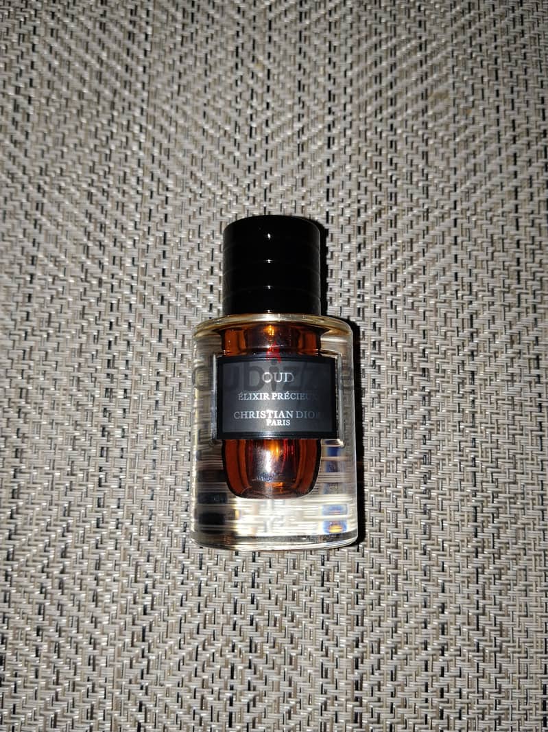 dior Oud Elixir Précieux 2