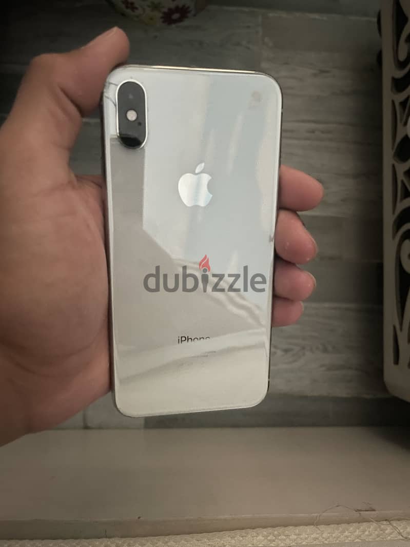 iPhone x 64GB Used With Box 2