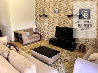 ارخص دوبلكس للبيع 150 م +بيزمنت 50 م متشطب ومفروش بالكامل -3 غرف -في المستثمرين الجنوبية – التجمع الخامس أمام الجامعة الأمريكية AUC
