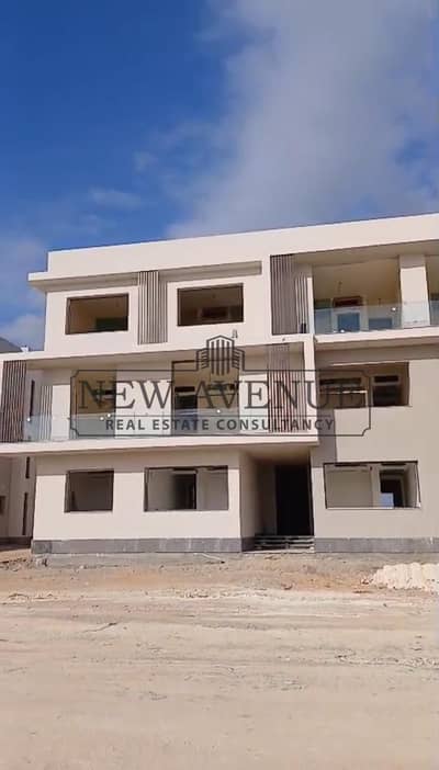 بنتهاوس متشطب استلام قريب بإطلالة بانورامية على البحر فيKatameya Coast قطاميه كوست رأس الحكمة على ارتفاع 50 متر فوق سطح البحر