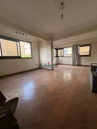 شقة للبيع في المهندسين 165 متر - واجهة كاملة بعرض العمارة على الشارع