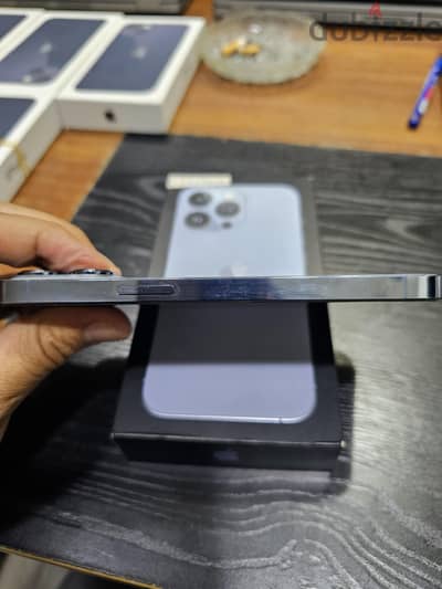 iphone 13 pro 256 بالضمان من سمارت زون بدون مشاكل