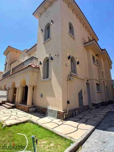 Super Lux Finishing Villa for Rent H Model Wide Garden View with Kitchen and Air Conditioning