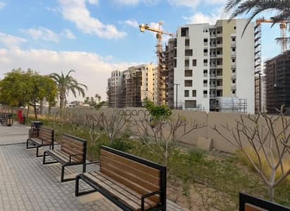 فرصة لقطة بأقل من سعر السوق في زيد إيست | شقة لوران تشطيب كامل بالتكييفات والمطبخ