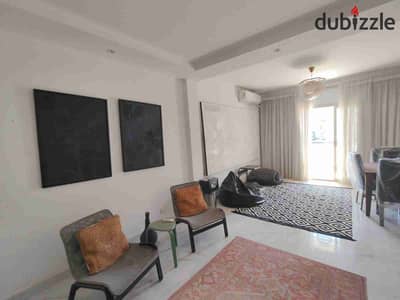 شقة 134متر بكمبوند } ادرس بالشيخ زايدللايجار بالمطبخ وتكيفات ونجف وستائر ودريسنج وبعض الفرش بسعر لقطة جدا