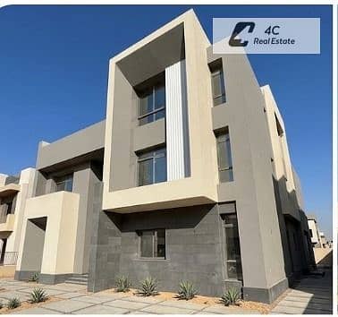 كورنر تاون هاوس 355م للبيع بفيو مفتوح 3 نوم في كومباند سعادة التجمع الخامس باقل من الماركت 400 الف من سعره Saada Compound Fifth Settlement