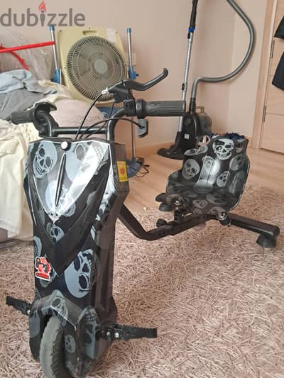 سكوتر كهربائي  Electric scooter