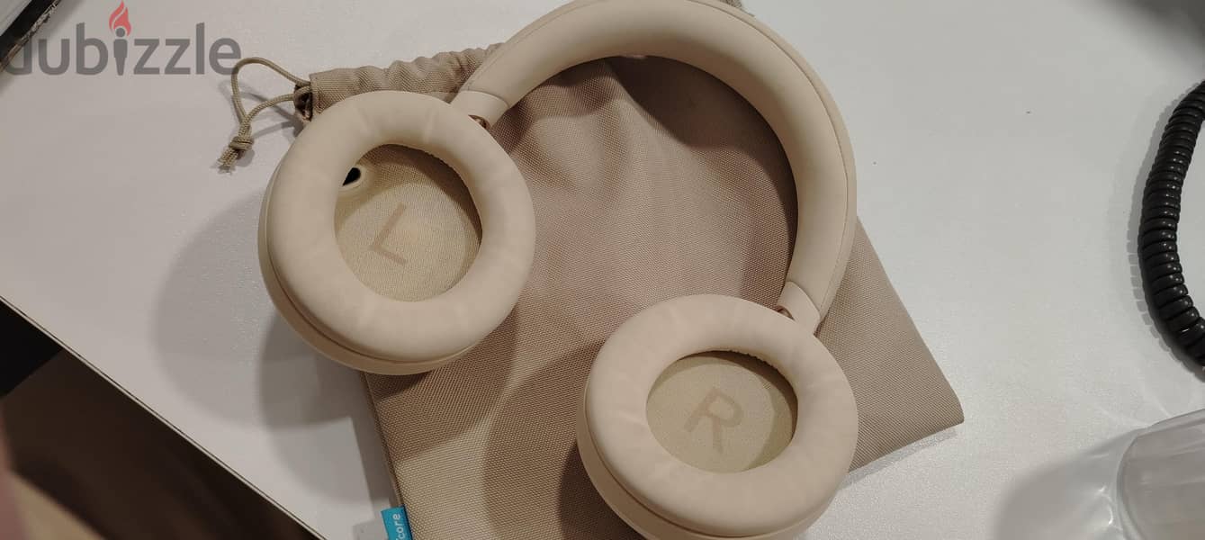 Soundcore Space One 4