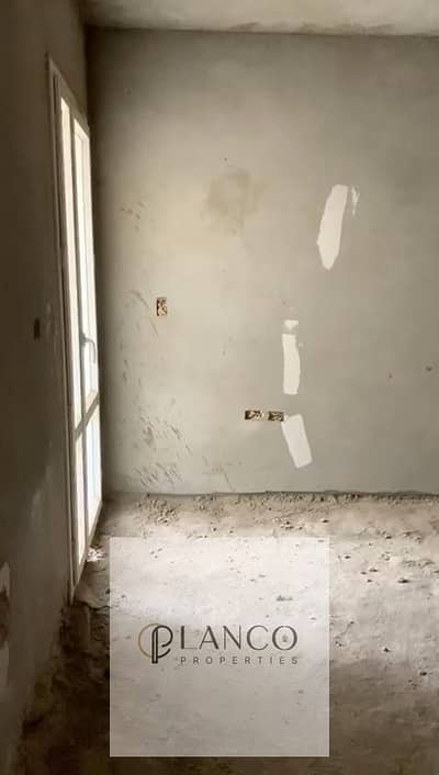 Apartment For Sale – Zayed Dunes Compound, Sheikh Zayed