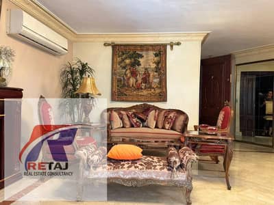 شقة 250 م للبيع مسجله ولها حصه بالجراج بموقع مميز ثاني ناصية من عباس العقاد بين مكرم عبيد وحسنين هيكل   مباني 2008 عماره حديثة بمدخل شيك