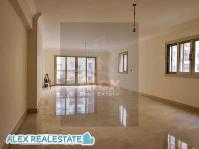 للايجار السكني في سموحه كمبوند حدائق السرايا