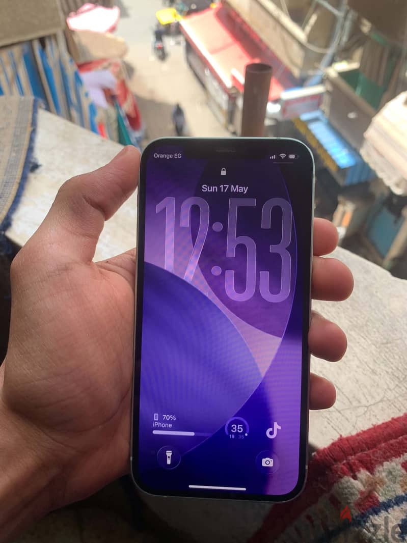 iPhone 12 3