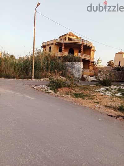 فيلا بحديقه خاصه للبيع من المالك في أبو تلات