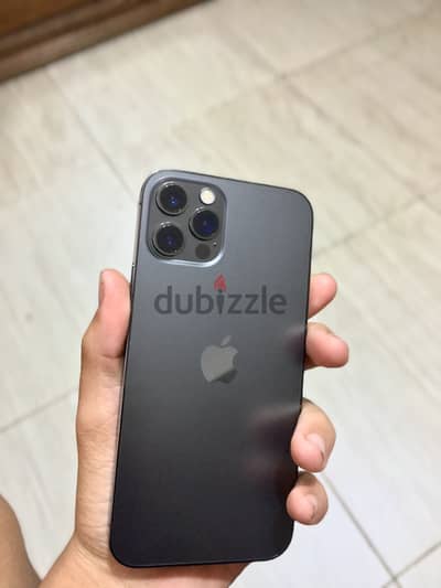ايفون 12 برو
