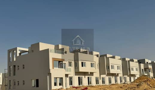 Penthouse for sale V Levels Dunes compound, New Zayed READY TO MOVE Resale with remaining installments. 220 sq m + 150 sq m open roof. Prime LOCATIONv
