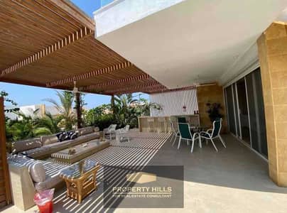 Get it at a steal price in Deons Zayed last large penthouse 4 rooms next to Beverly Hills and La Vista Patio