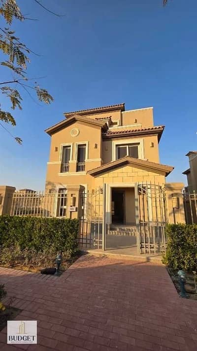 Fully finished townhouse for sale in La Vista City, R4, New Administrative Capital, near the Suez Road, villa compound only.