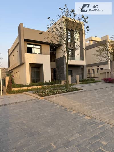 Tiwnhouse 377m  prime location for sale below market price by one million pounds with a landscape view in Saada Compound New Cairo First Settlement