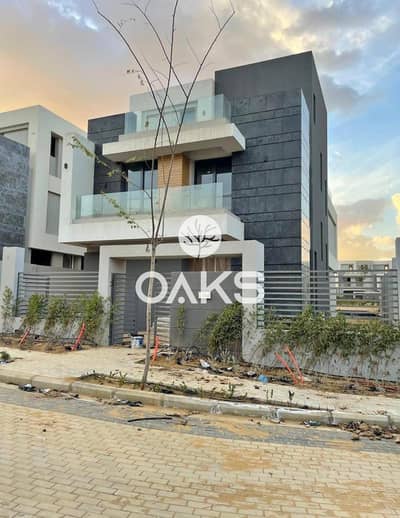 فيلا  مميزه   للبيع   من   لافيستا   في   قلب   التجمع  دايركت  علي   محور  جمال   عبدالناصر   خلف   الجامعه   الامريكيه بالتقسيط  علي اطول فترة سد اد