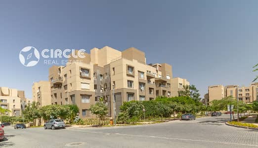بالقرب من الـ AUC ستوديو ٨٨م بالمطبخ والتكييفات بموقع متميز للإيجار في فيلج جيت بالم هيلز التجمع الخامس بالقاهرة الجديدة Village Gate Palm Hills