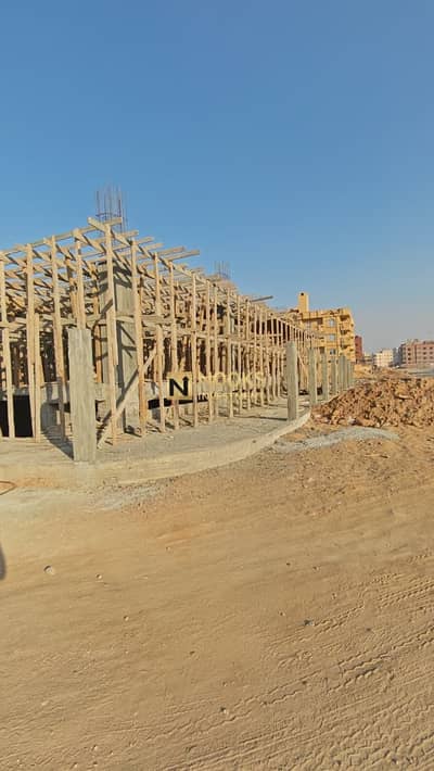 شقتك 200 متر أرضي بجاردن 100 متر موقع ناصية وعلى محور بن زايد الشمالي مباشرة - الحي السابع بيت الوطن