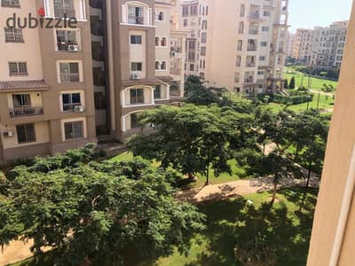 شقه غرفتين للايجار فى مدينتى B2 فيو جاردن بالمطبخ و التكيفات