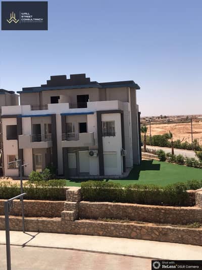 شالية متشطب بالتكيفيات للبيع فيو لاجون و بحر فى اميز لوكيشين فى قلب راس الحكمة الساحل الشمالى