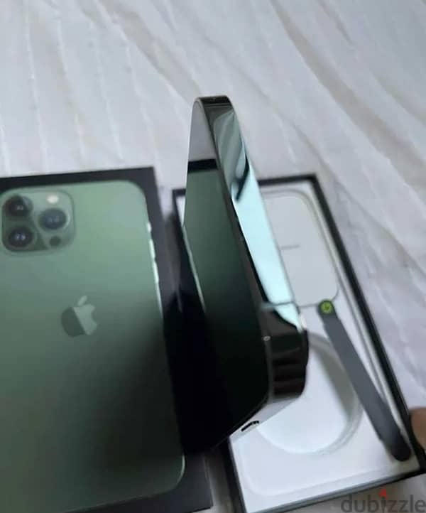 iPhone 13 Pro Max 3