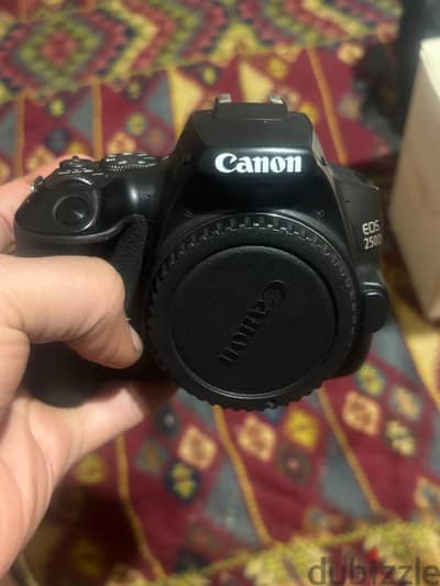 Canon EOS 250D + Lens 55-250mm IS بحالة ممتازة
