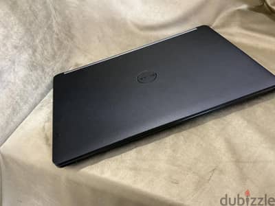 Dell Latitude 5570 Core i7 كارت شاشة خارجي هاردين