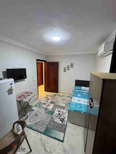 للسكن الفاخر. . استوديو "سنجل" مكيف أول سكن بالهضبة الوسطى (فرش VIP)