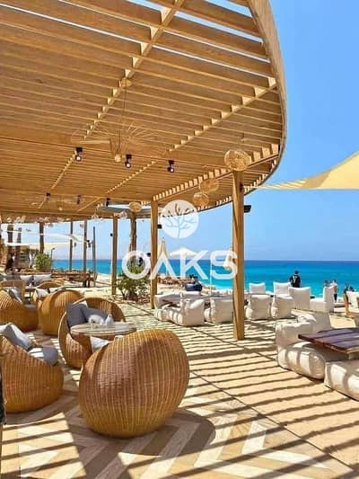 شاليه متشطب بالكامل للبيع 170  متر   من Marakez في Ramla في راس الحكمه الساحل الشمالي بالتقسيط علي 8 سنين 