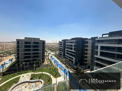 شقة متشطبة بالكامل بالتكيفات والمطبخ استلام فوري للبيع في كمبوند الباتيو اورو التجمع الخامس