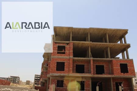 شقة للبيع 220 متر – موقع مميز أمام منطقة الخدمات مباشرة | بيت الوطن – الحي الرابع – التجمع الخامس