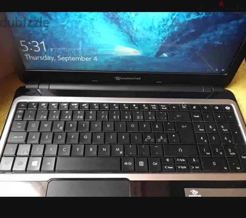 Packard bell 9