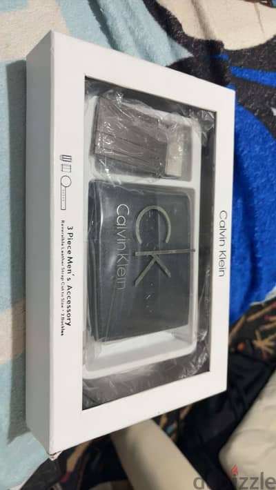 Calvin klein set wallet + belt
