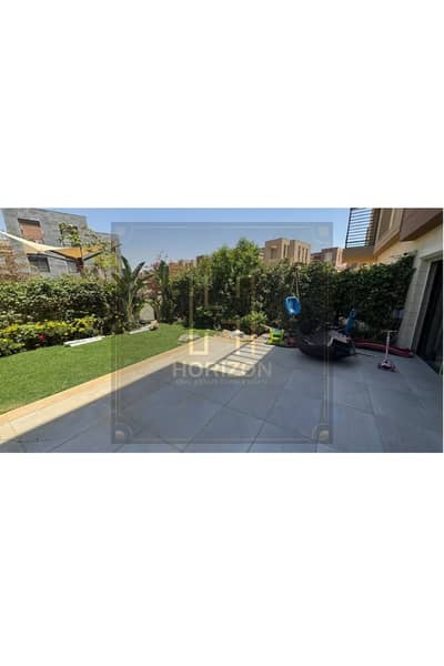 اقل سعر تاون نص مفروش بالاجهزه ايجار ديستركت 5 مراكز التجمع القاهرة الجديدة Town rent District 5 Marakez New Cairo